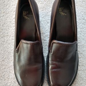 White Mountain Leather Slip-on Shoes